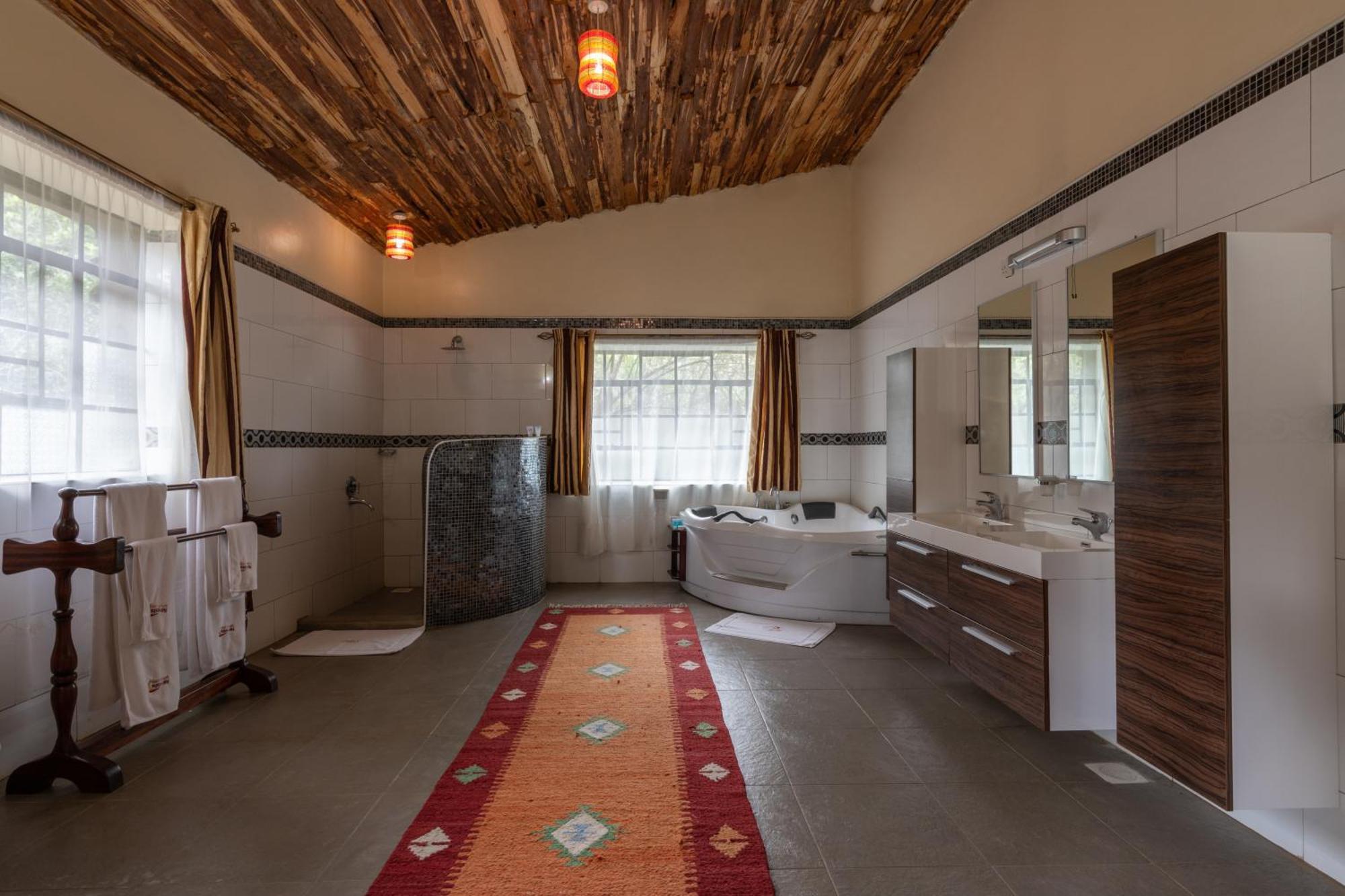 Naivasha Kongoni Lodge - Lakefront Getaway 외부 사진
